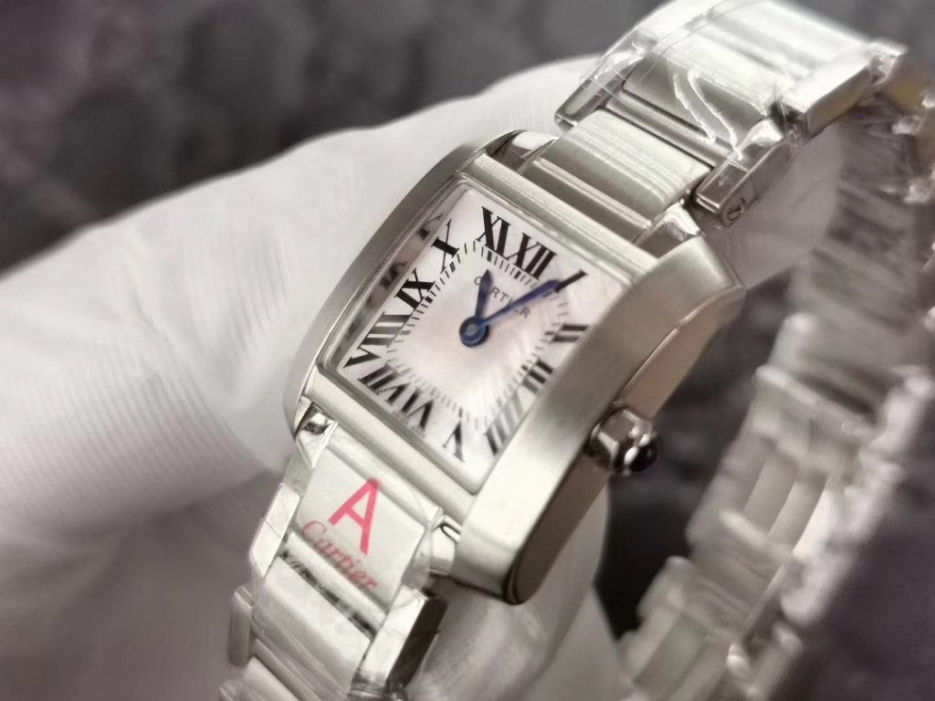 Cartier THE Ultraa Highend OF THE Tank Watch Tank