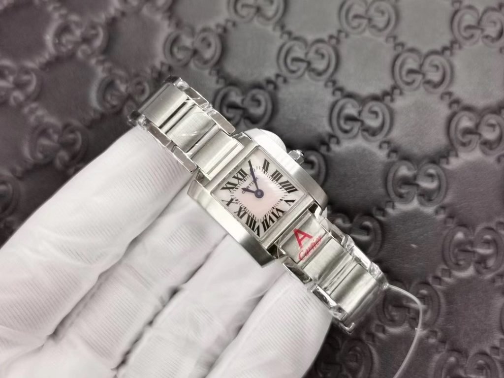 Cartier THE Ultraa Highend OF THE Tank Watch Tank