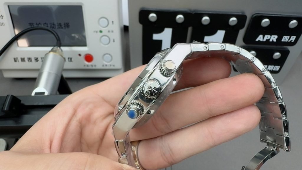 Vacheron Constantin 8F Across THE World