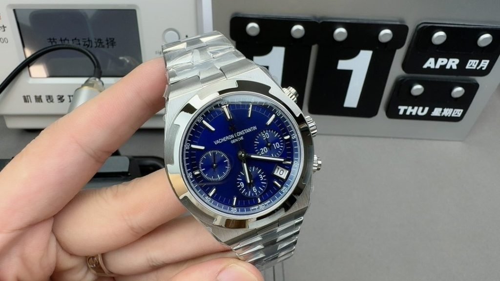 Vacheron Constantin 8F Across THE World
