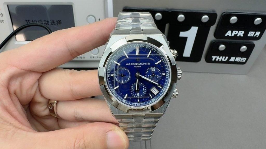 Vacheron Constantin 8F Across THE World