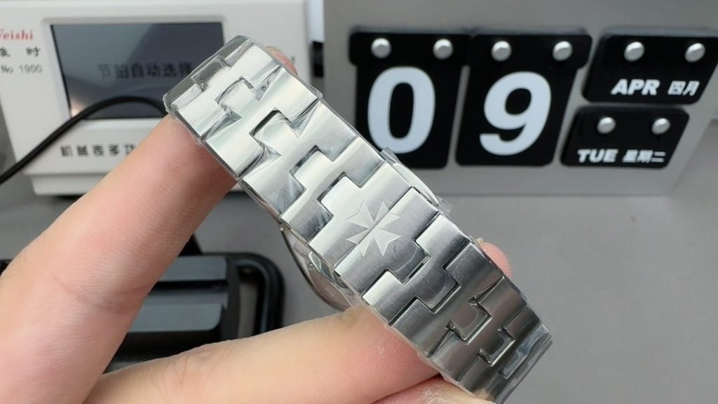 Vacheron Constantin CC Womens Models Span THE World