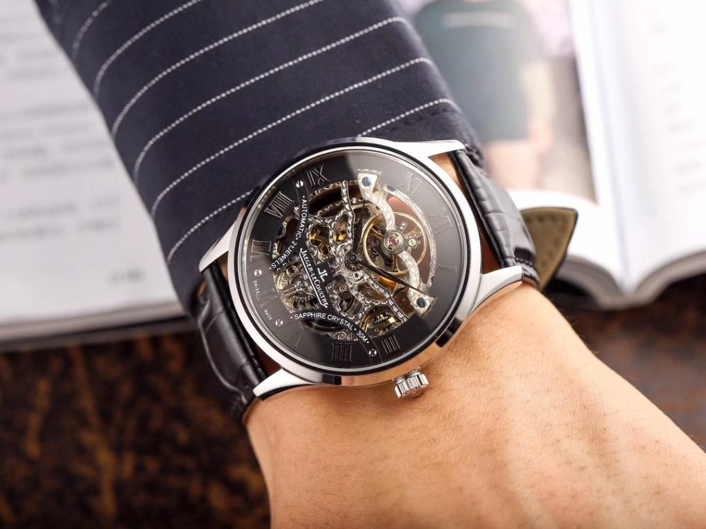 JaegerLeCoultre Handsome Carved Hollow Design Equipped