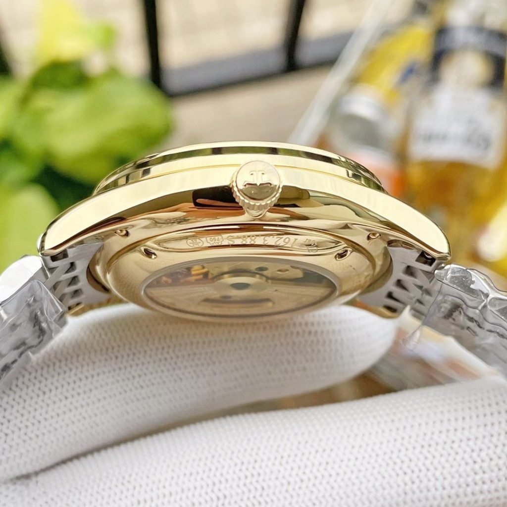 JaegerLeCoultre Mens Watch Simple Twopin Equipped