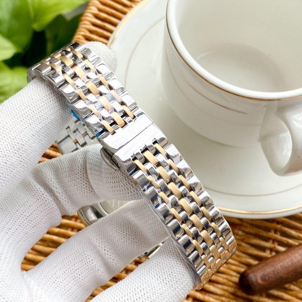 JaegerLeCoultre Mens Watch Multifunctional Design Noble Atmosphere Gentleman STY