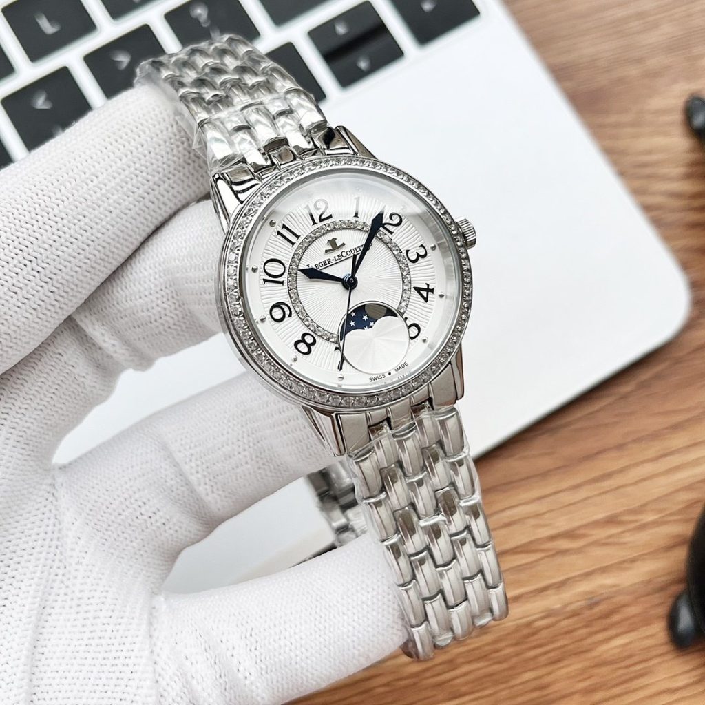 JaegerLeCoultre Smile Jaegerlecon Dating Womens Watch ONE OF THE