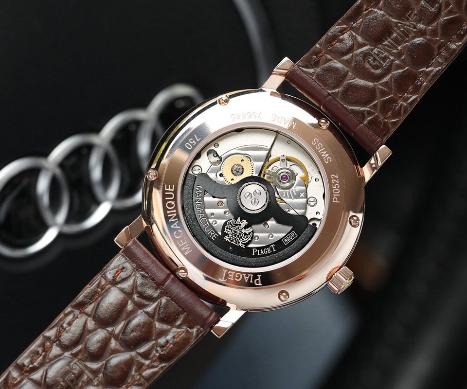 Piaget THE Thinnest AND Highest OF Couple Watch IN
