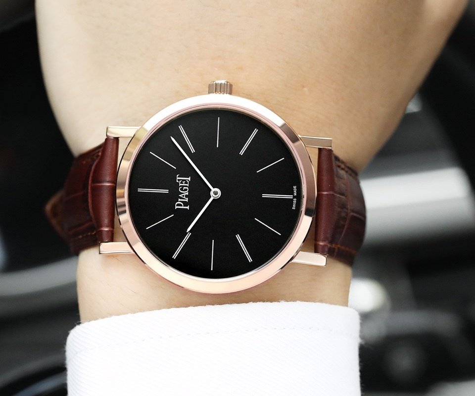 Piaget THE Thinnest AND Highest OF Couple Watch IN