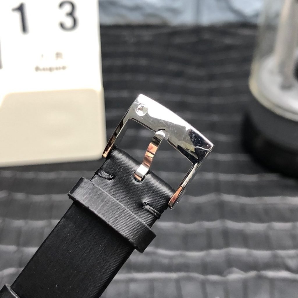 Piaget Earl 69 Quartz Shipment Shot