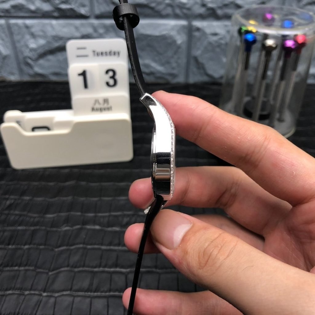 Piaget Earl 69 Quartz Shipment Shot
