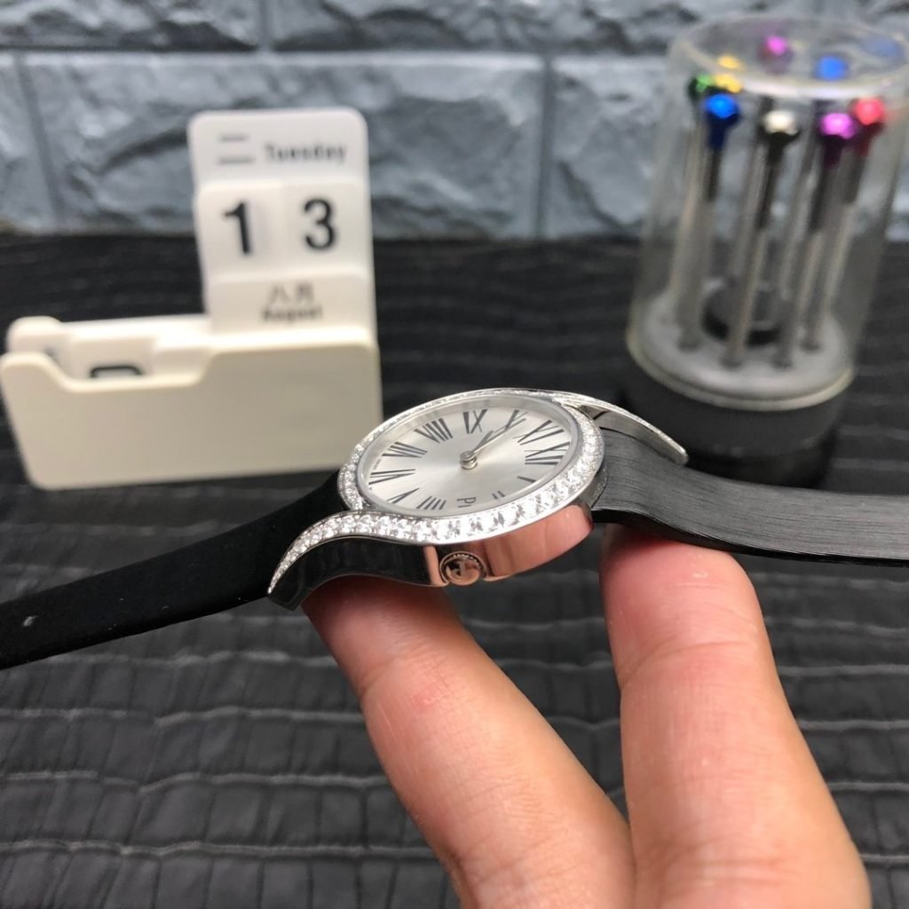 Piaget Earl 69 Quartz Shipment Shot