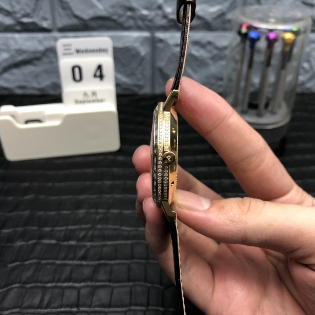 Piaget BBR Earl Tourbillon Gold Shipment Shot