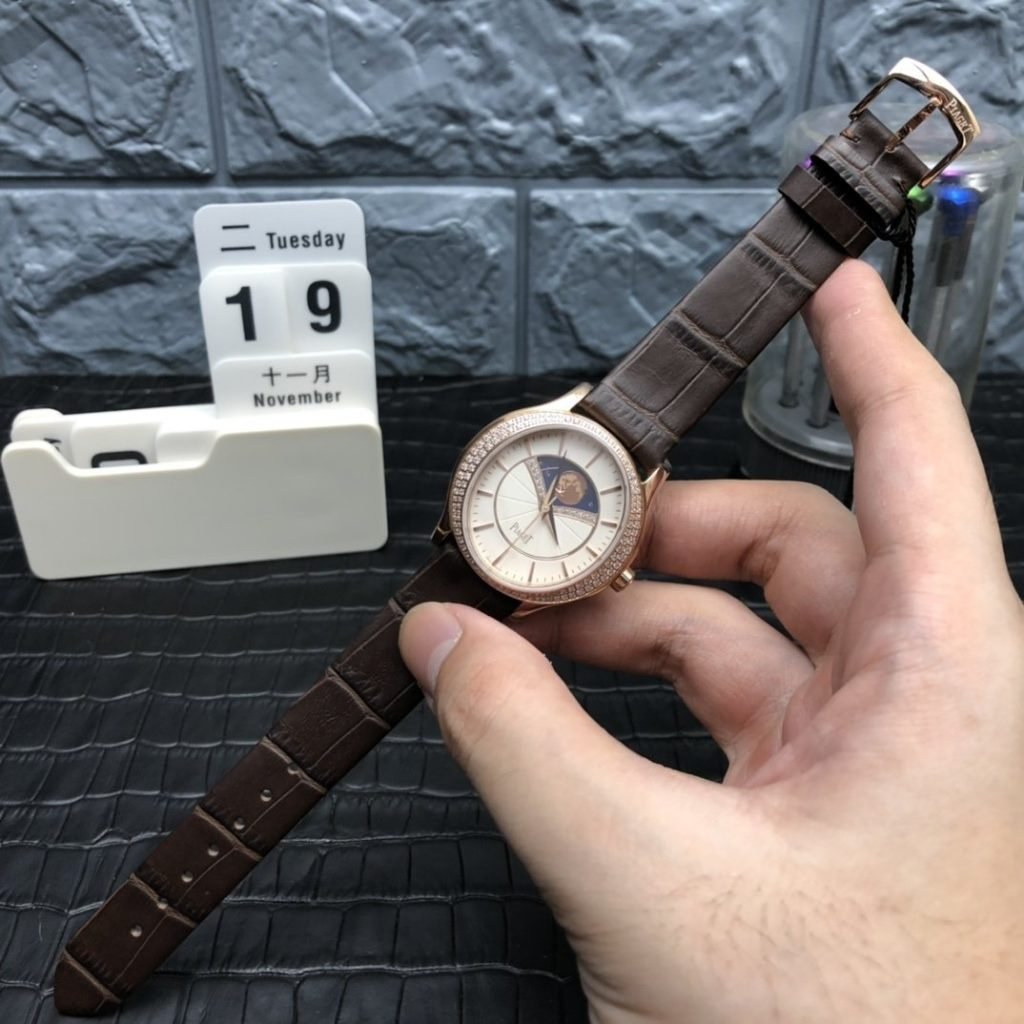 Piaget Earl Black Belt Gold Moon Phase Girl Shipment