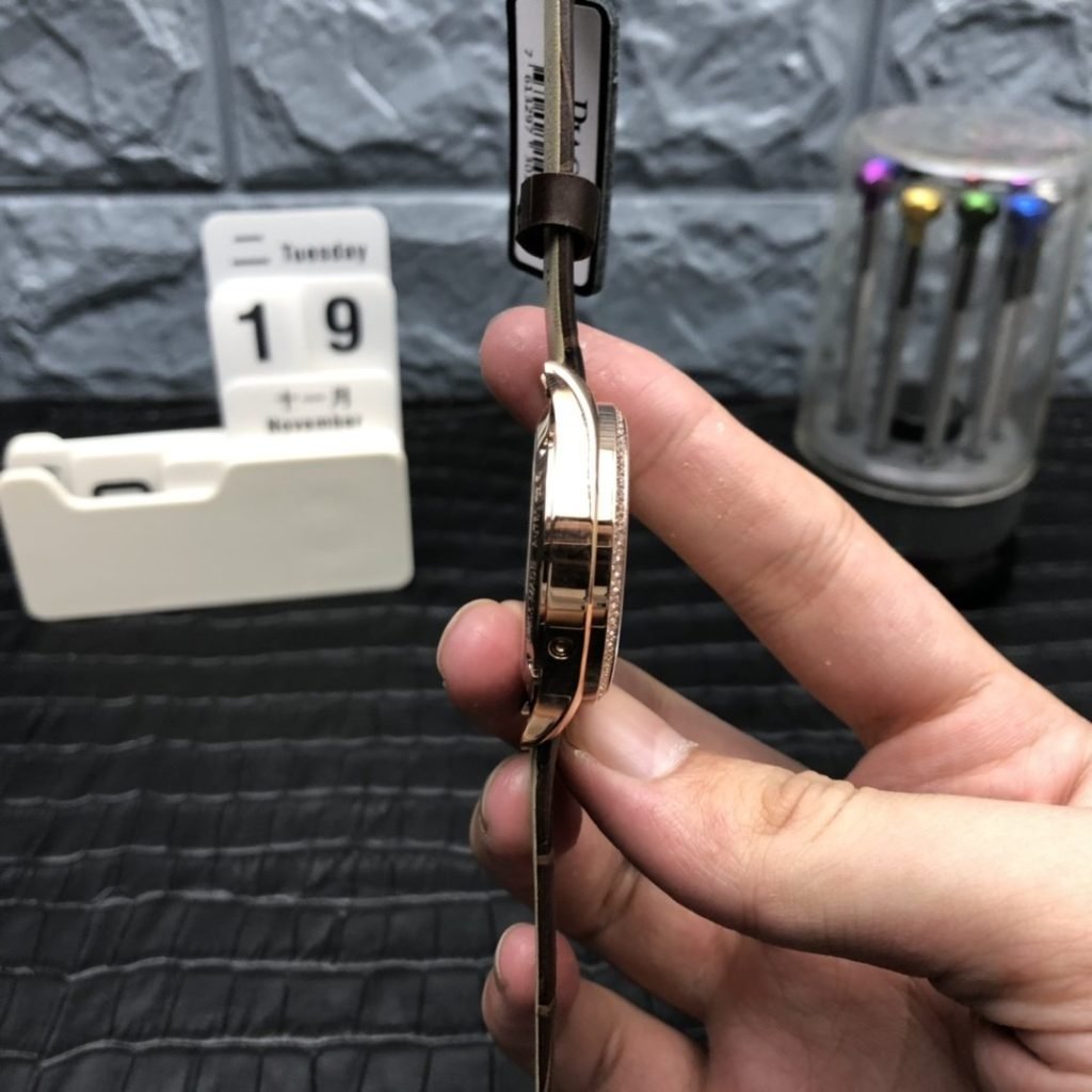 Piaget Earl Black Belt Gold Moon Phase Girl Shipment