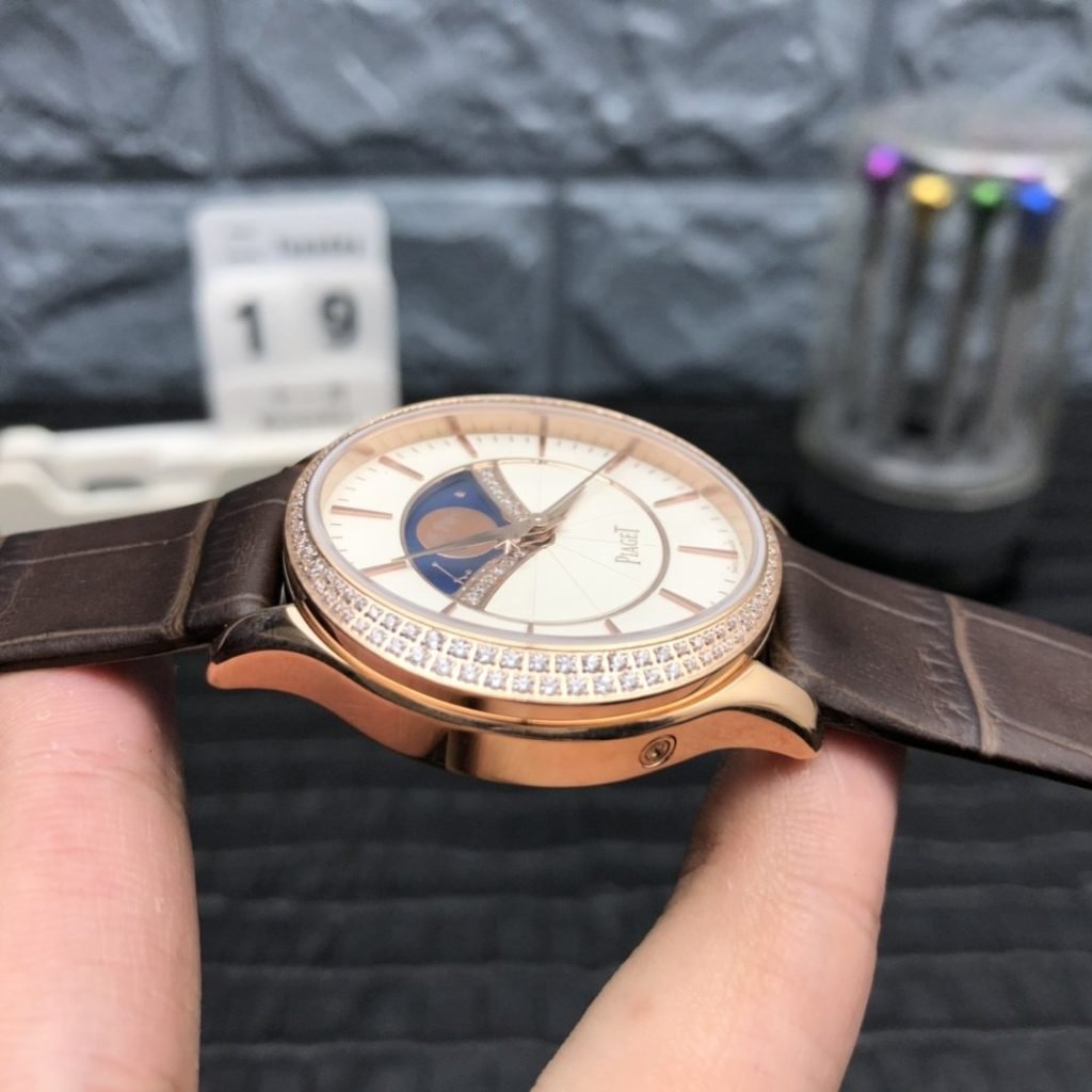 Piaget Earl Black Belt Gold Moon Phase Girl Shipment