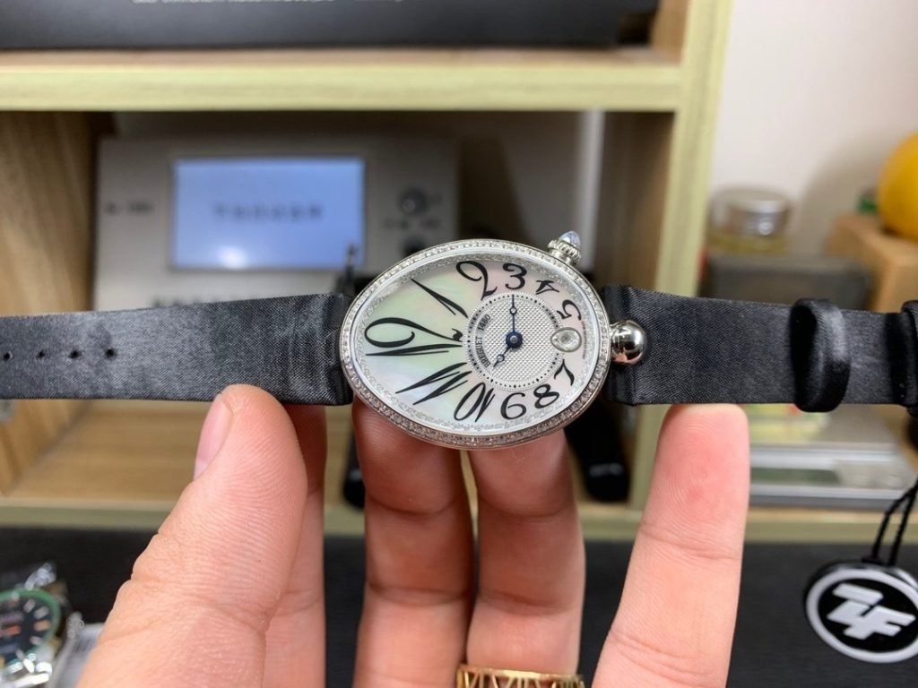 Breguet THE Queen OF THE Ring Diamond