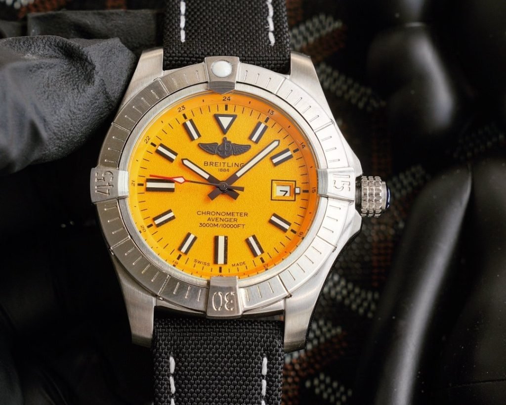 Breitling Avenger Fully Automatic Mechanical 4313MM Arch Bridge Tempered