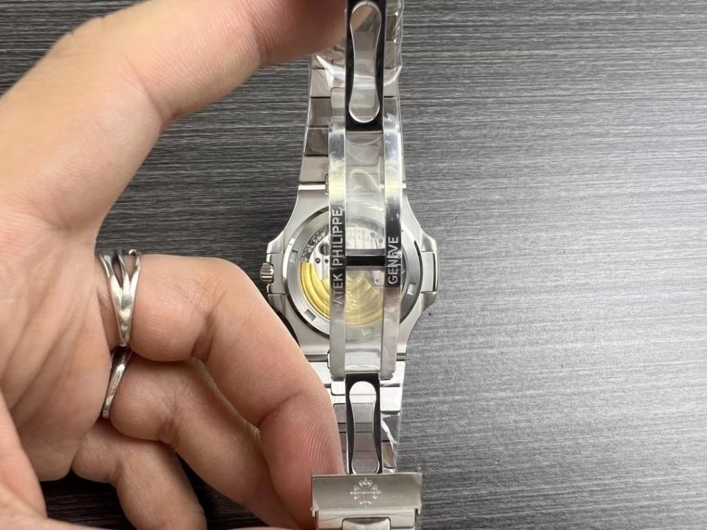 Patek Philippe 3K Patek Philippe Nautilus 5711 Ultra Thin 324