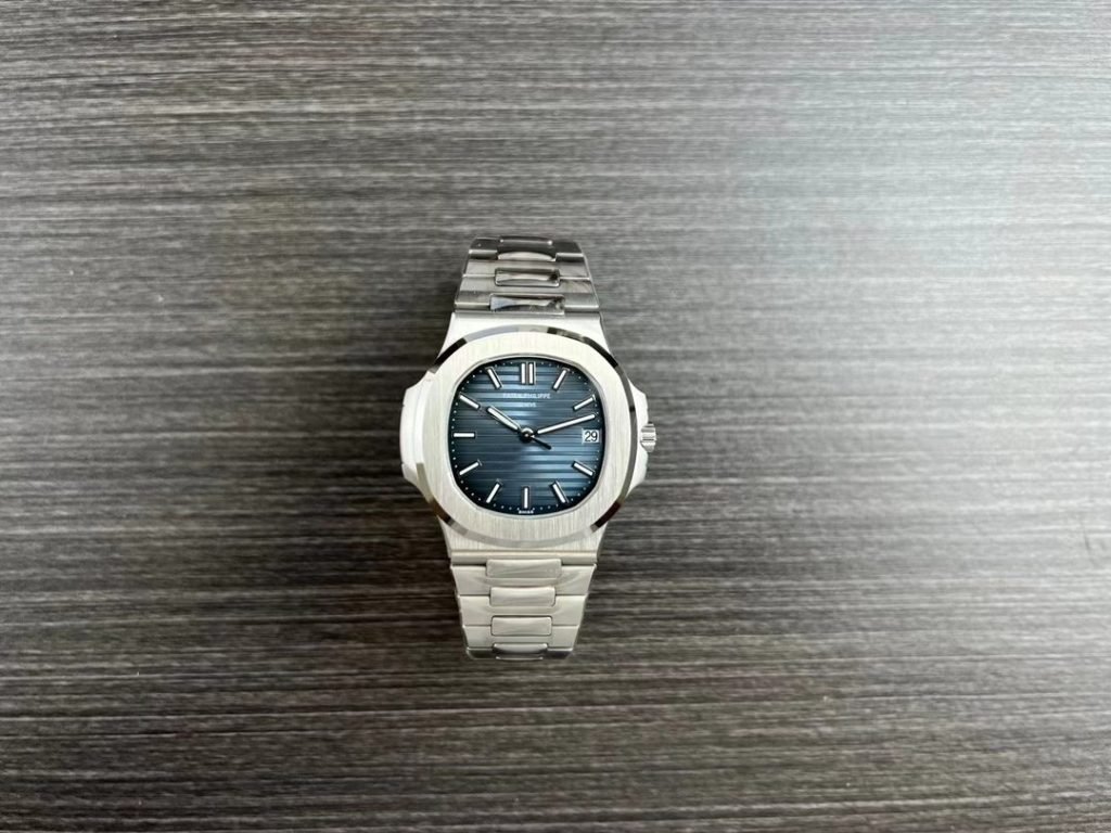 Patek Philippe 3K Patek Philippe Nautilus 5711 Ultra Thin 324