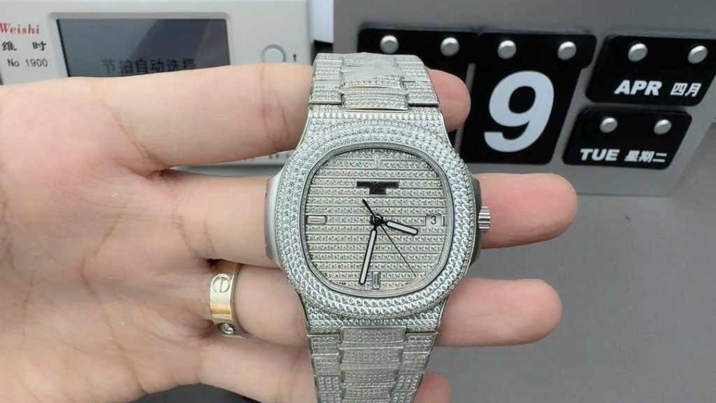 Patek Philippe Nautilus Full OF Diamonds