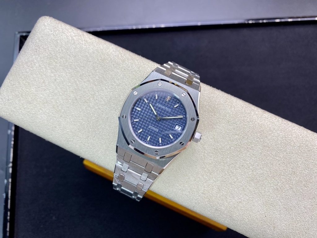 AP THE Order IS A Audemars Piguet Royal OAK
