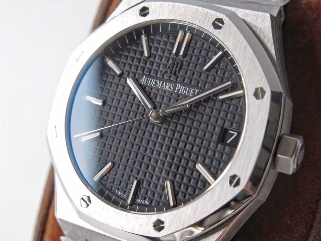 AP THE Order IS A Audemars Piguet Royal OAK