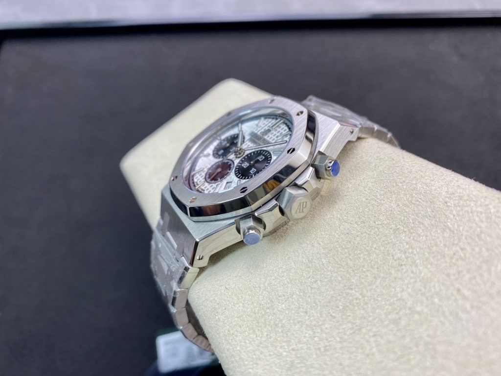 AP THE Order IS A Audemars Piguet Royal OAK