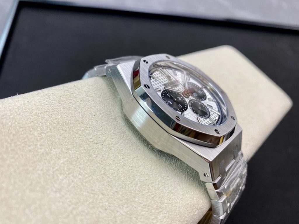 AP THE Order IS A Audemars Piguet Royal OAK