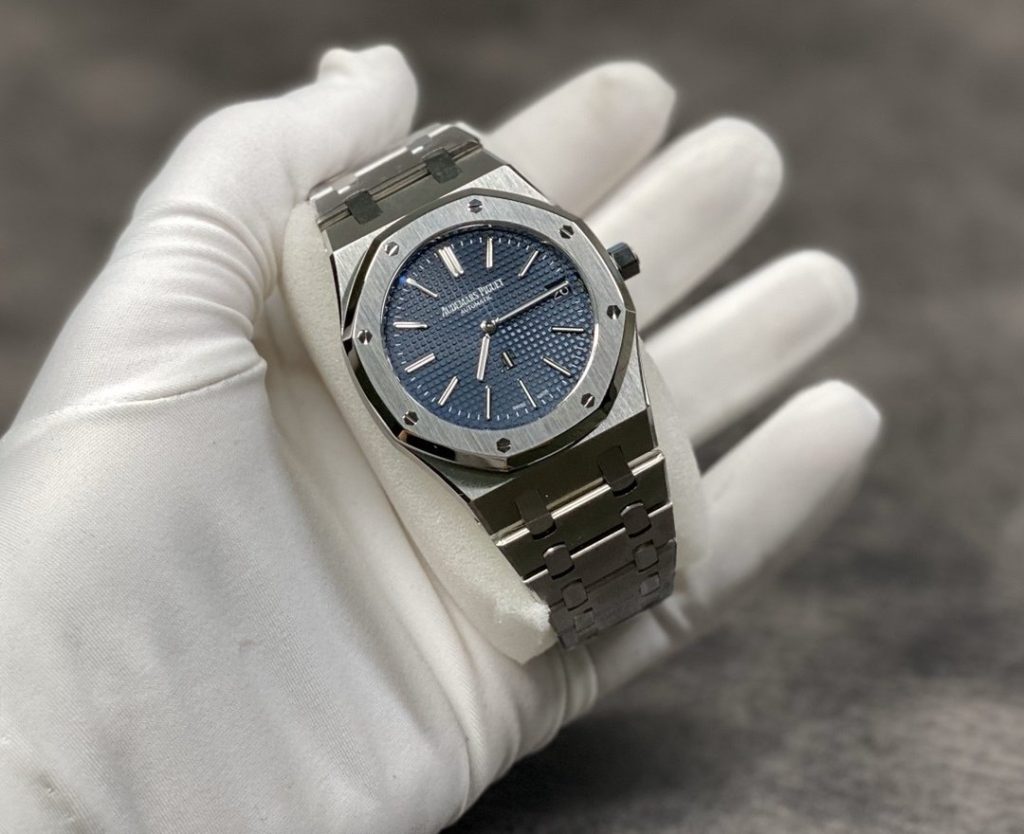 AP THE Order IS A Audemars Piguet Royal OAK