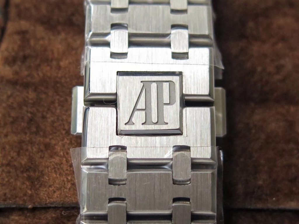 AP THE Order IS A Audemars Piguet Royal OAK