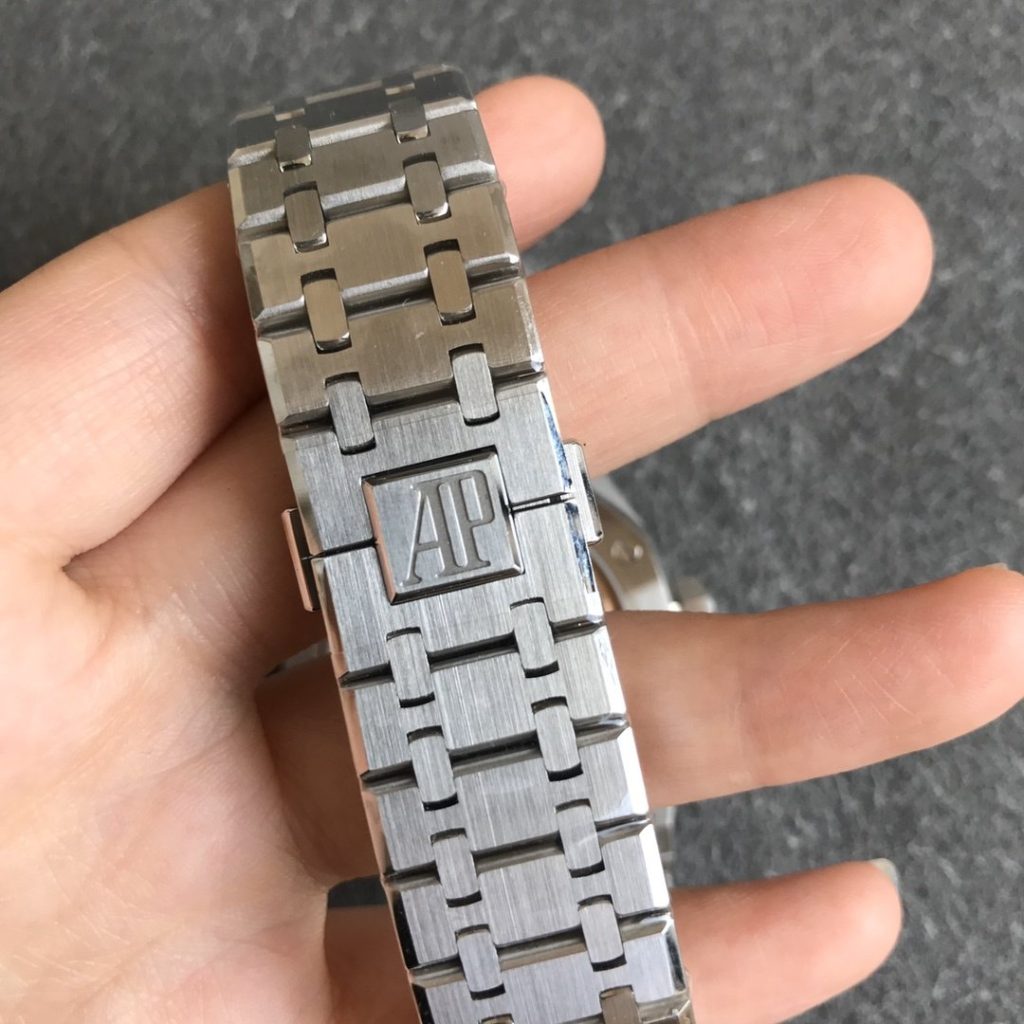 AP THE Order IS A Audemars Piguet Royal OAK