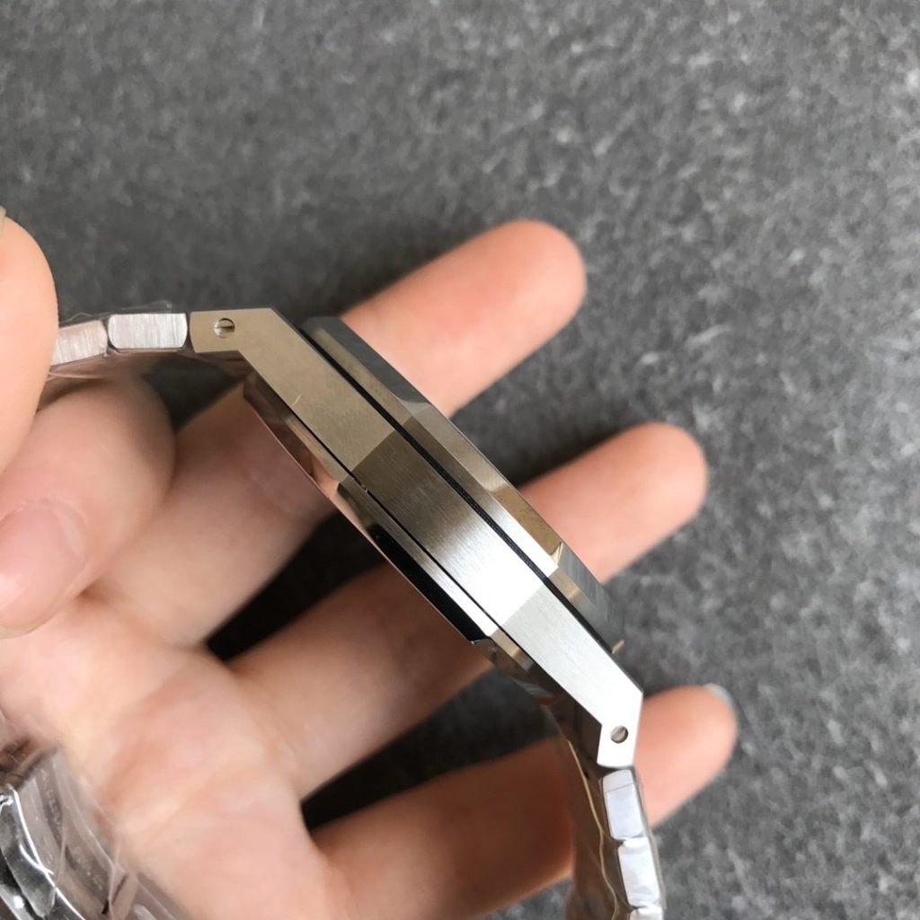 AP THE Order IS A Audemars Piguet Royal OAK