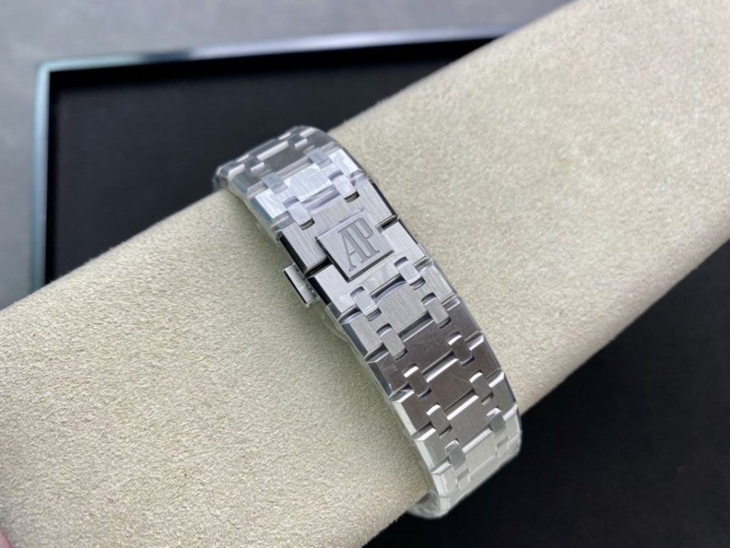 AP THE Order IS A Audemars Piguet Royal OAK