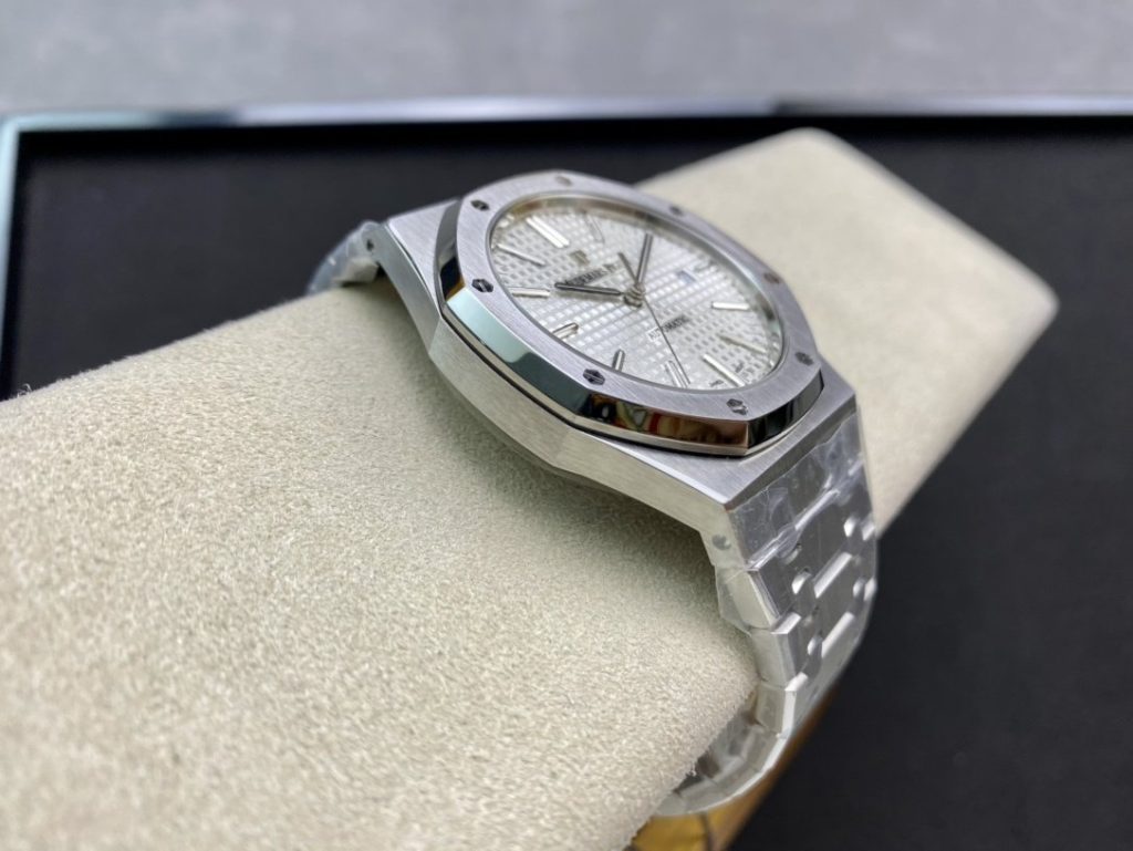 AP THE Order IS A Audemars Piguet Royal OAK