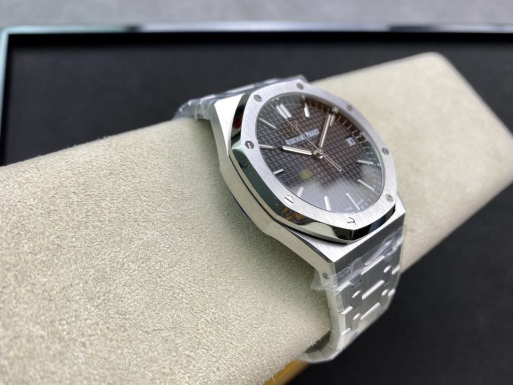 AP THE Order IS A Audemars Piguet Royal OAK