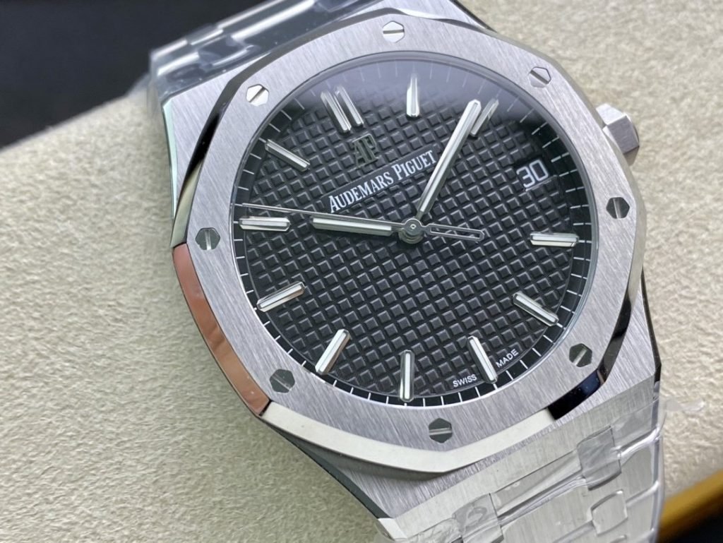 AP THE Order IS A Audemars Piguet Royal OAK