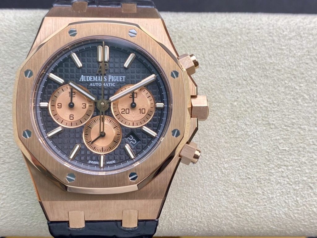 AP THE Audemars Piguet Royal OAK Mechanical Mens Watch