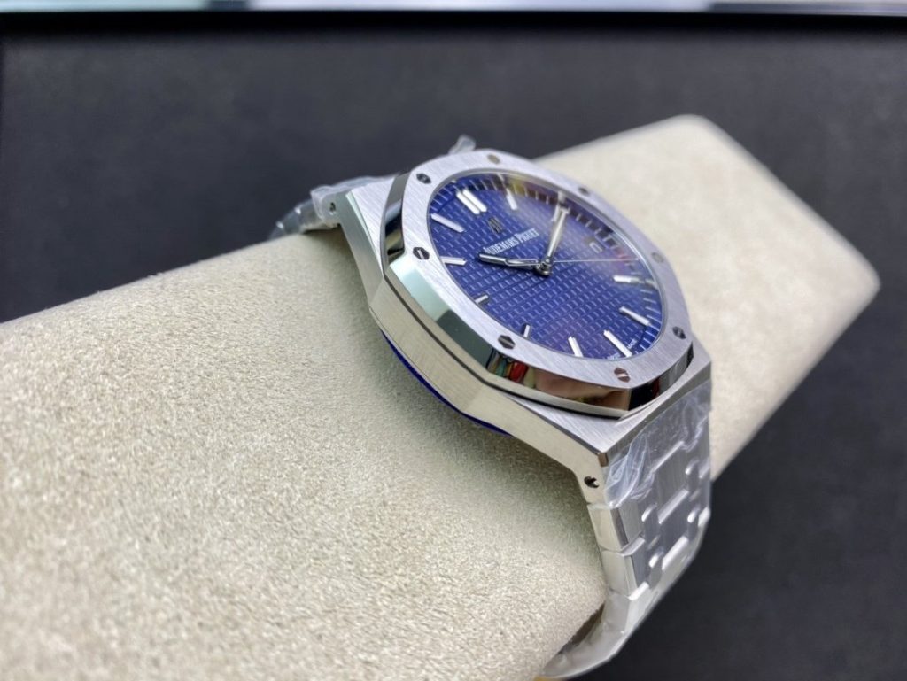 AP THE Order IS A Audemars Piguet Royal OAK