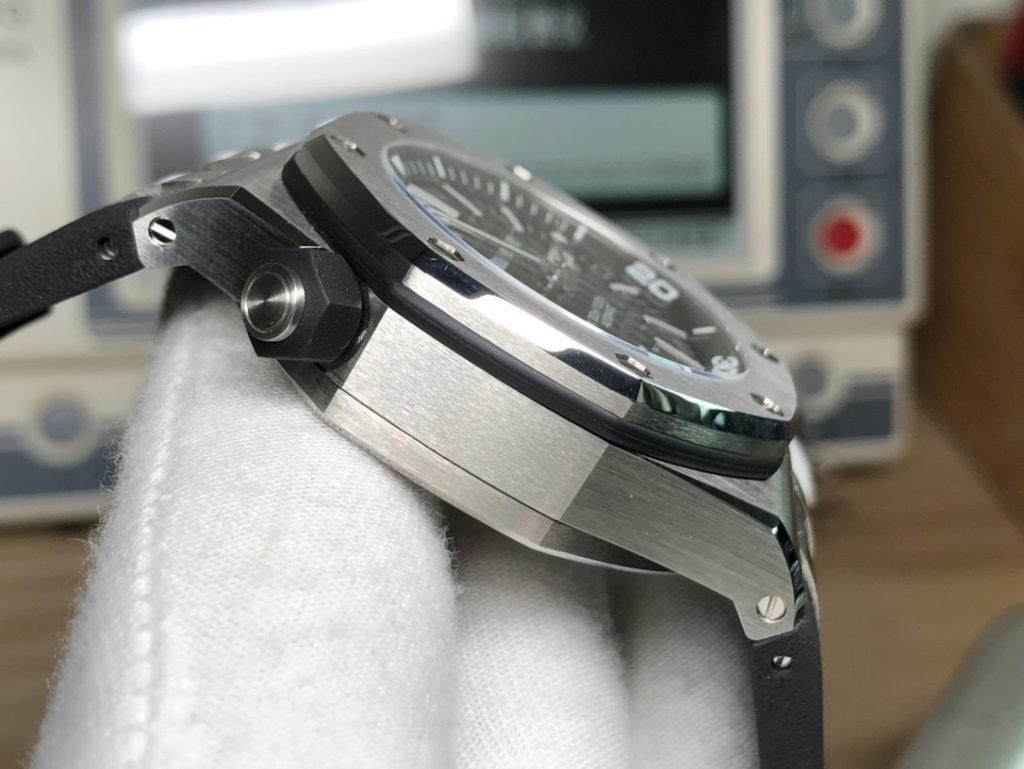 AP THE Single Audemars Piguet Royal OAK Offshore Size