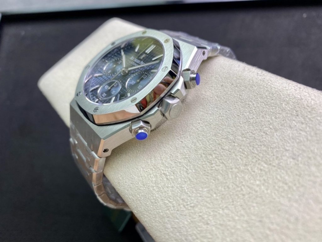 AP Single Counter Audemars Piguet Royal OAK Watch Size