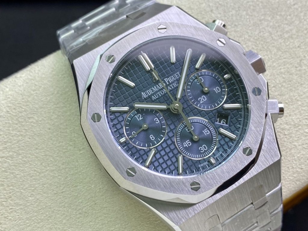 AP Single Counter Audemars Piguet Royal OAK Watch Size