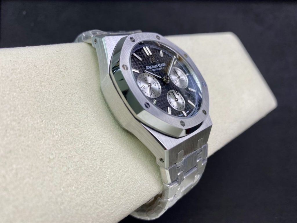 AP Single Counter Audemars Piguet Royal OAK Watch Size