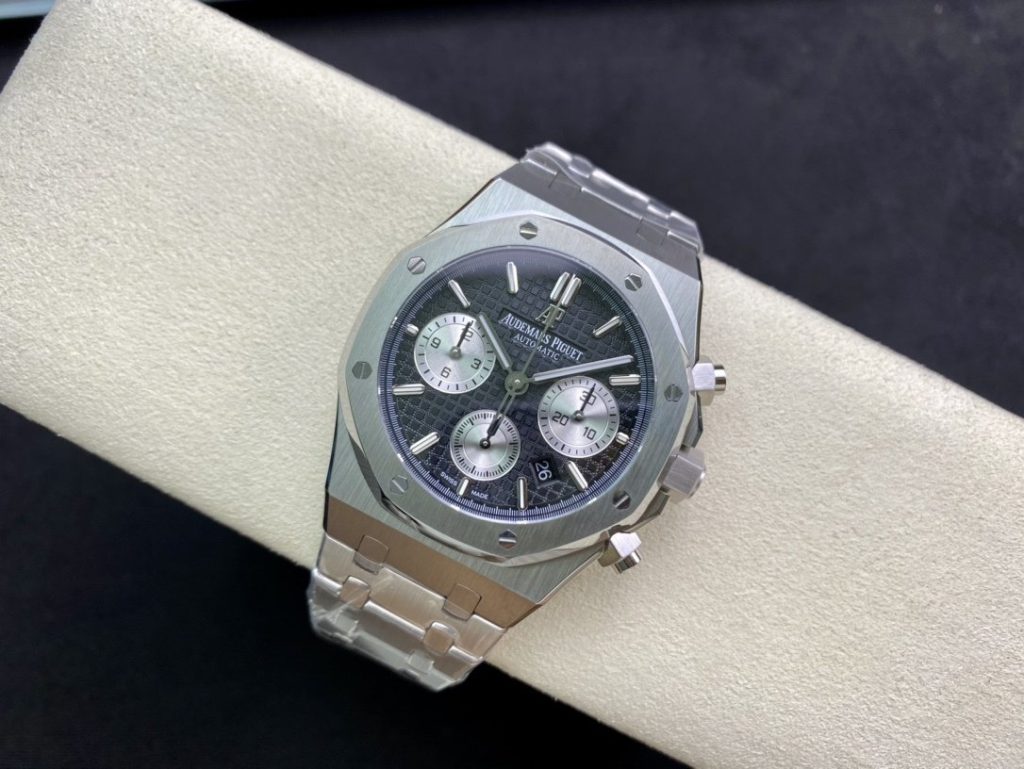 AP Single Counter Audemars Piguet Royal OAK Watch Size