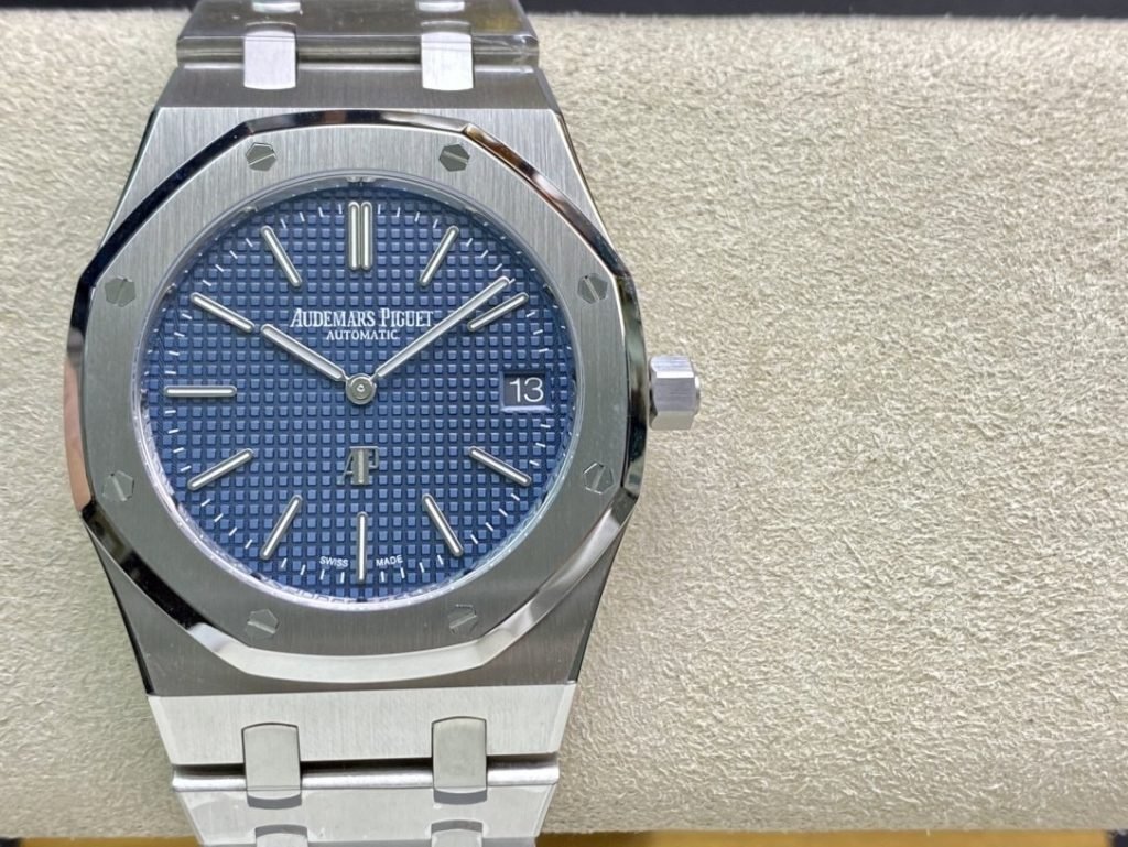 AP THE OF THE Order Counter Audemars Piguet Royal