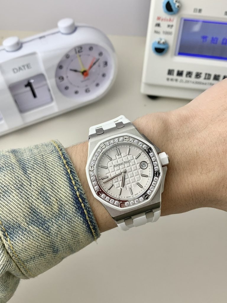 AP Audemars Piguet Womens Quartz