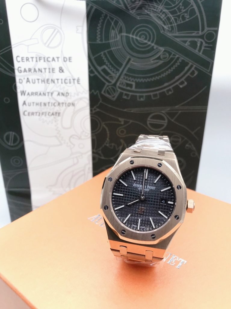 AP Audemars Piguet Royal OAK Mechanical Mens Watch