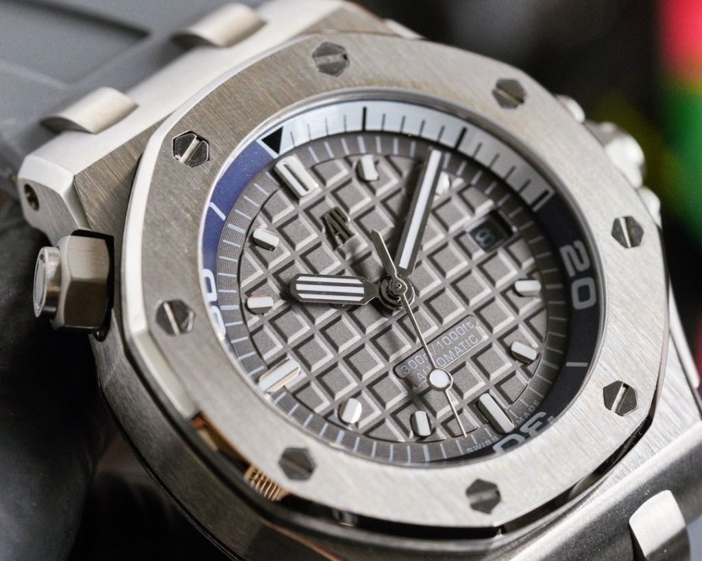 AP Audemars Piguet OOA002CA01 Royal OAK Offshore Mens Mechanical