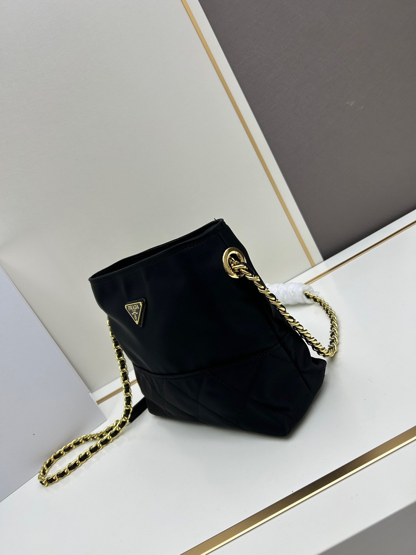 Prada x21x8 Black Bag 001330