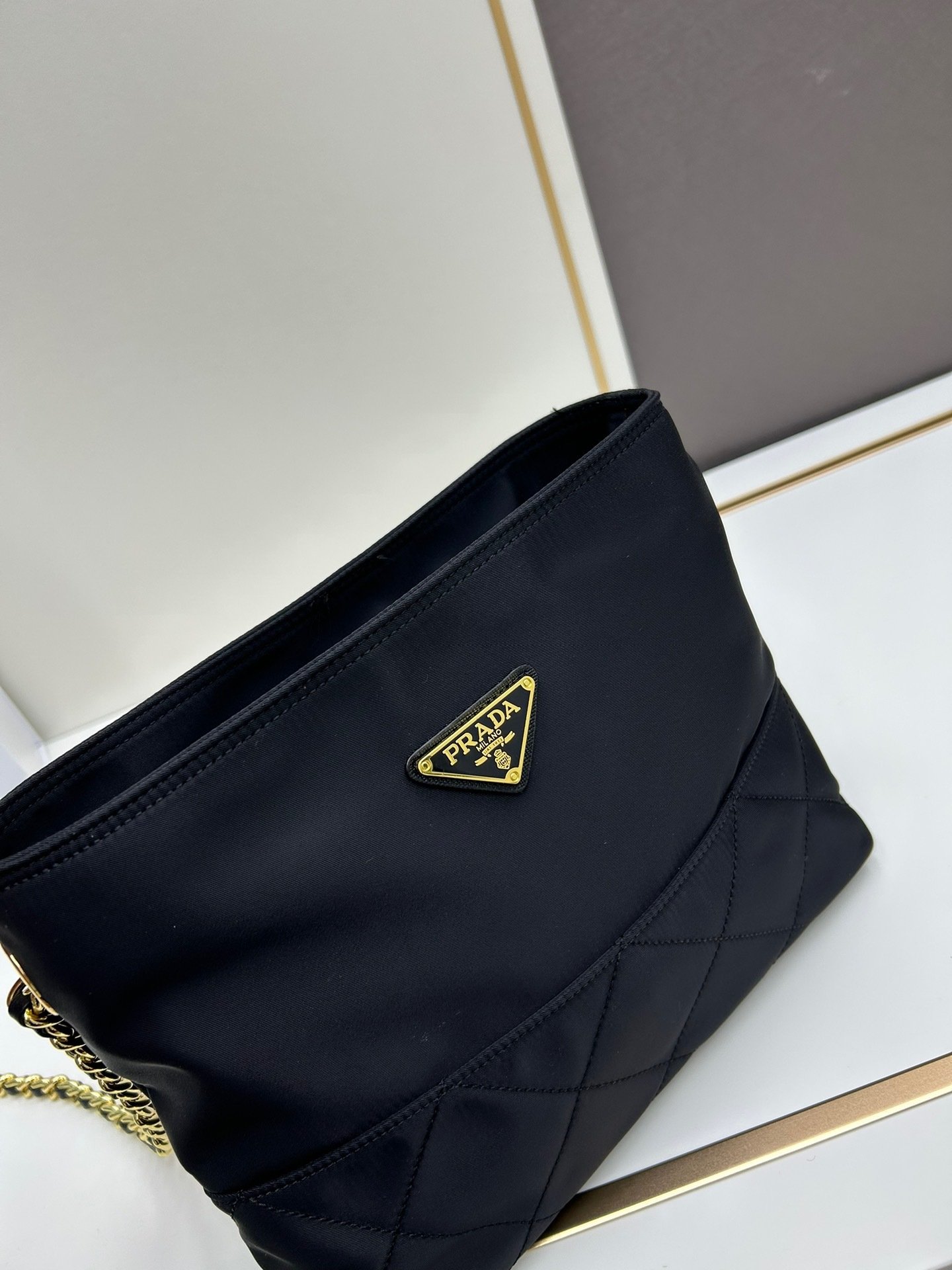 Prada x21x8 Black Bag 001330
