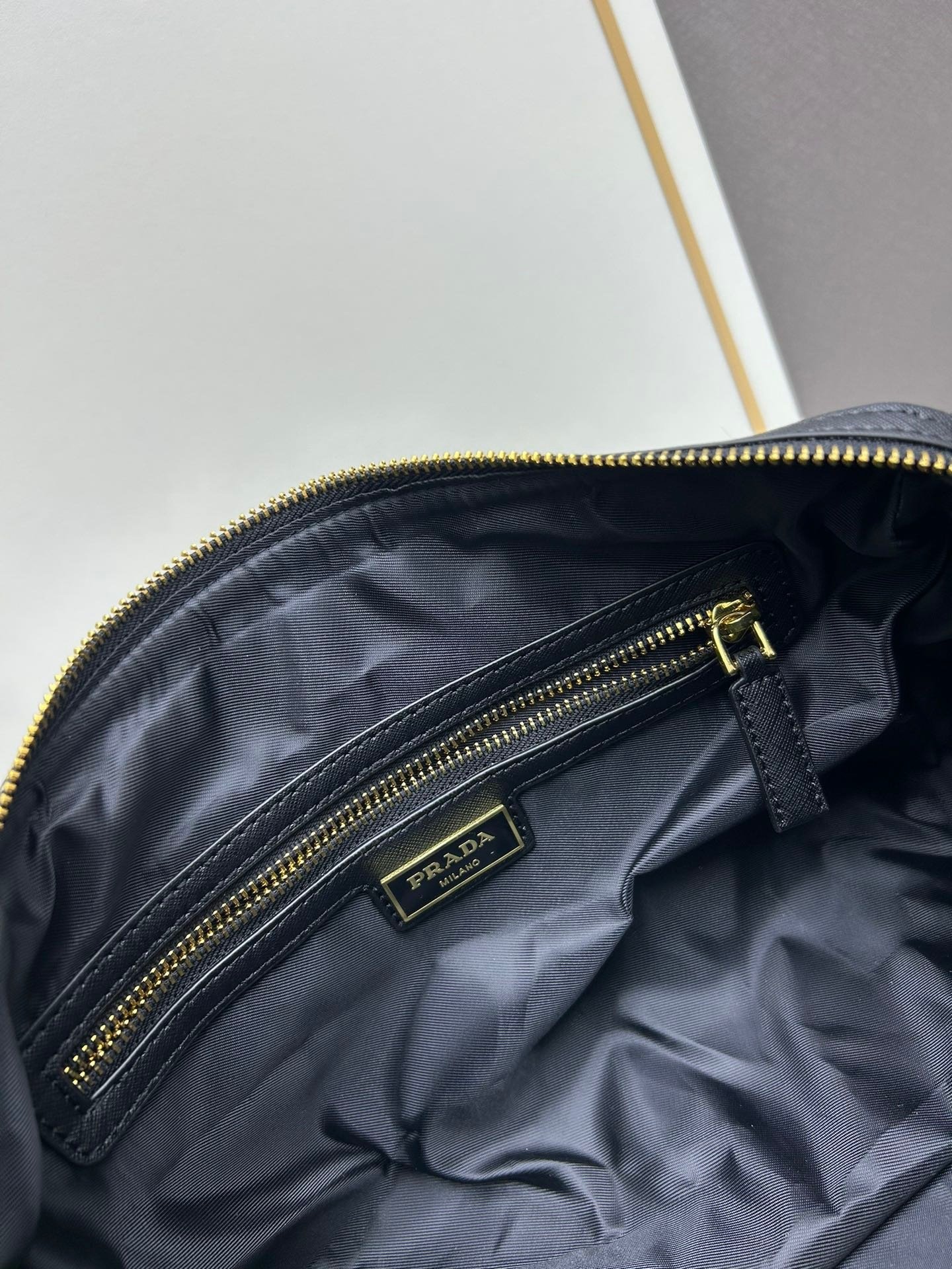 Prada RMB Re-Edition Saffiano Medium Top Handle Bag Crossbody Bag Shoulder Bag 001350
